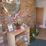 Cafe Und Blohm Vendégház