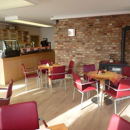 Pensionat Cafe Und Blohm