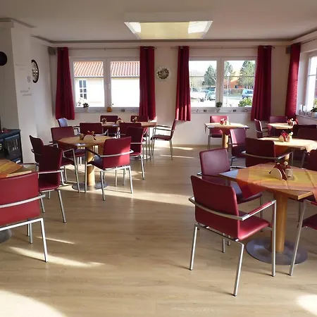 Pensionat Cafe Und Blohm Greifswald