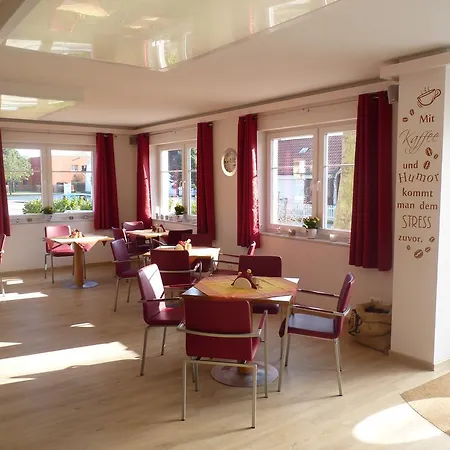 Pensionat Cafe Und Blohm 3*