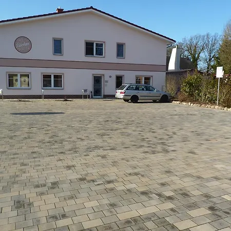 Cafe Und Blohm Pensión