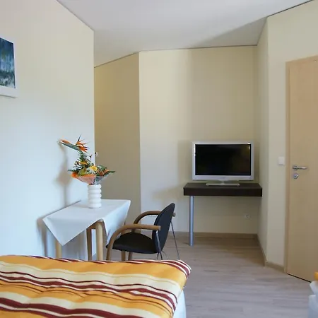 Pensionat Cafe Und Blohm Greifswald