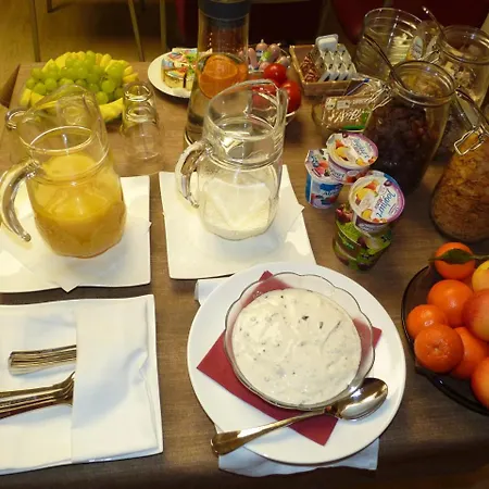 Pensionat Cafe Und Blohm 3*